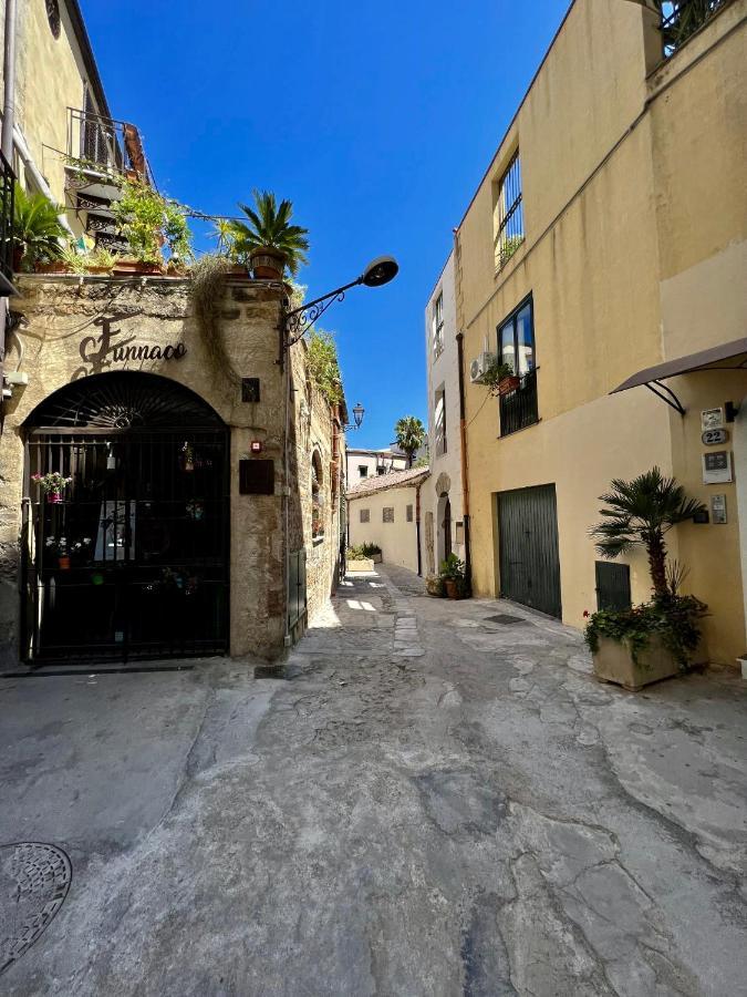 Vicolo Del Vento Casa Ponente Apartment Palermo Bagian luar foto