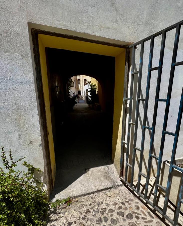 Vicolo Del Vento Casa Ponente Apartment Palermo Bagian luar foto